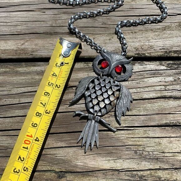Vintage 70s Large Articulated Silver Tone Owl Pendant Necklace - Picture 3 of 3